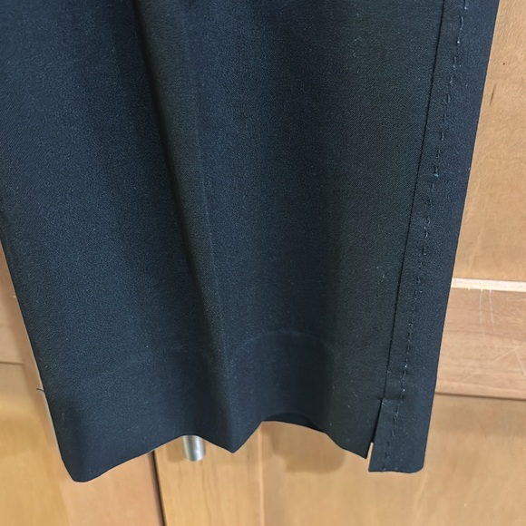 Limited Size 4 crop dress pants. - Picture 4 of 5